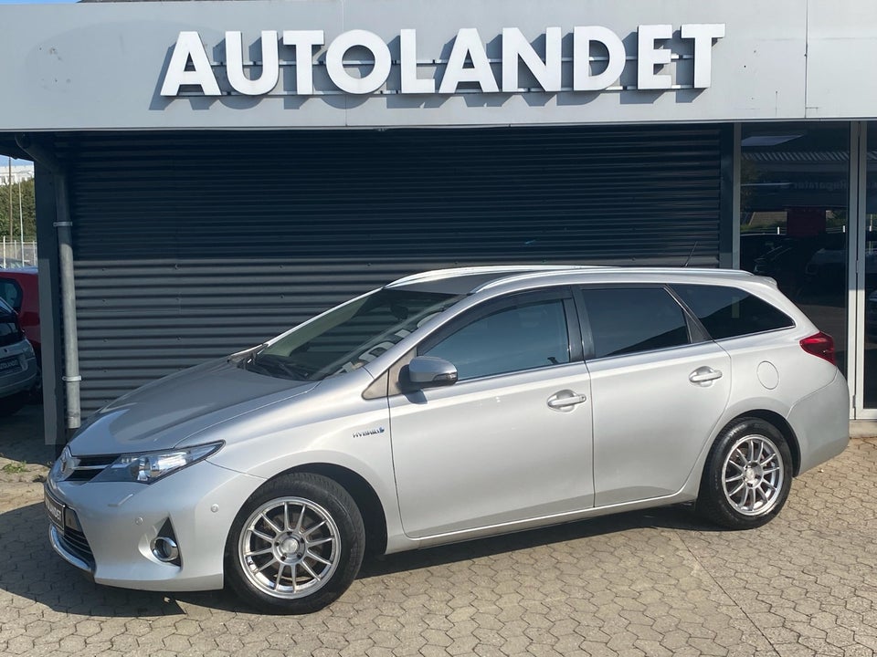 Toyota Auris 1,8 Hybrid H2 Premium Touring Sports CVT 5d