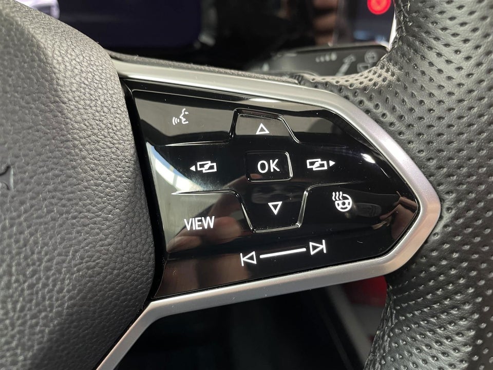 VW Golf VIII 1,4 GTE DSG 5d