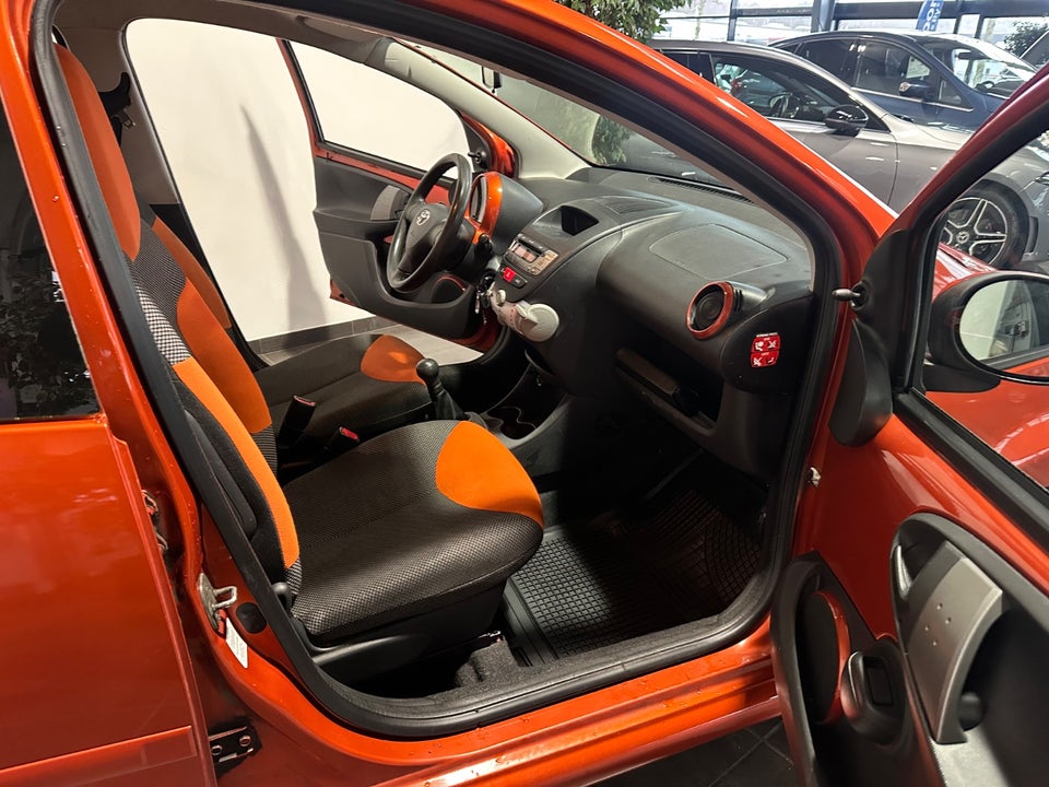 Toyota Aygo 1,0 VVT-i T2 Air Spice Edition 5d