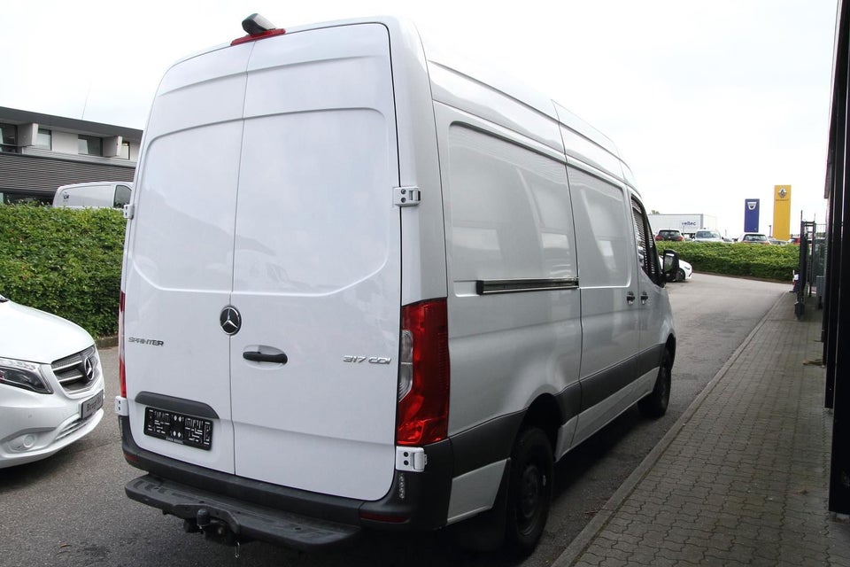 Mercedes Sprinter 317 2,0 CDi A2 Kassevogn aut. RWD