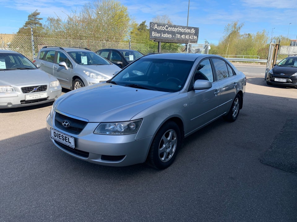 Hyundai Sonata 2,0 CRDi GL 4d