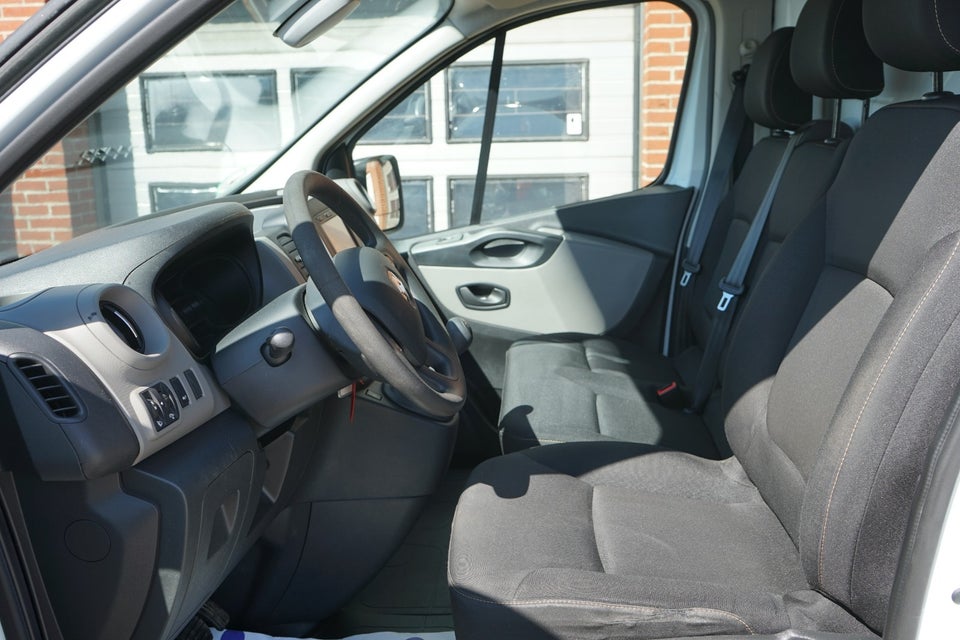 Renault Trafic T29 1,6 dCi 120 L2H1