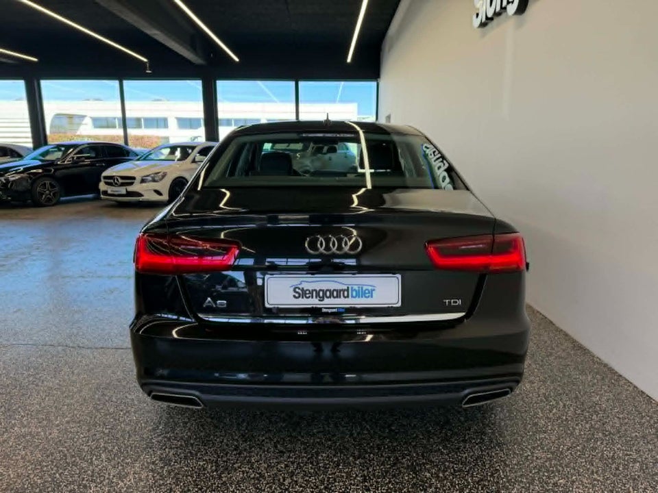 Audi A6 3,0 TDi 218 S-line S-tr. 4d