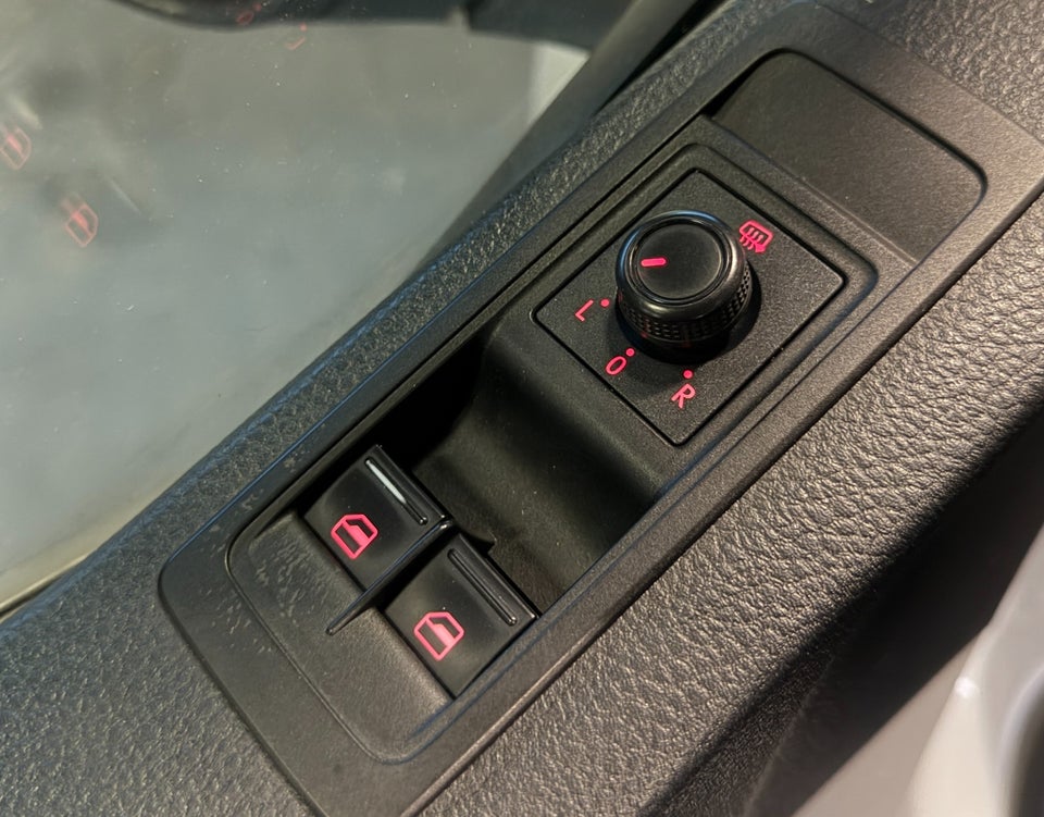 VW Transporter 2,0 TDi 150 Kassevogn DSG lang