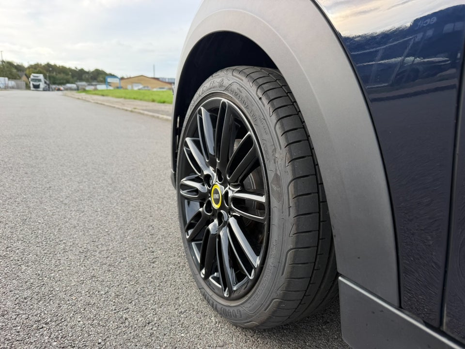MINI Cooper SE Resolute Edition 3d