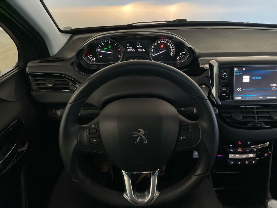 Peugeot 208 1,5 BlueHDi 100 Signature+ 5d