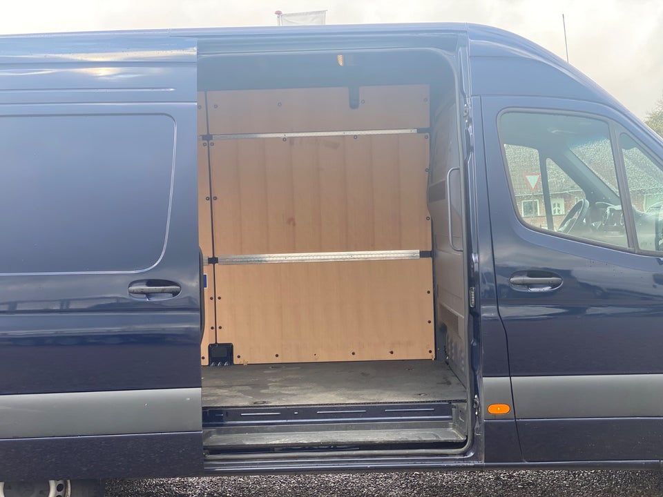 Mercedes Sprinter 317 2,0 CDi A2 Kassevogn PRO aut. RWD