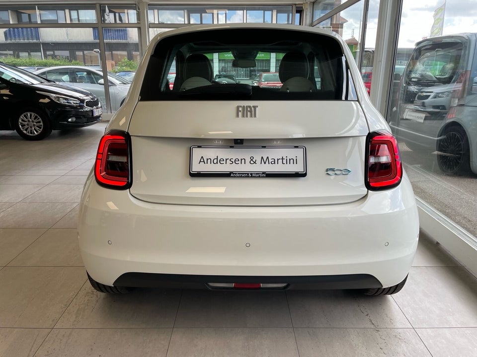 Fiat 500e 42 la Prima by Bocelli 3+1 4d
