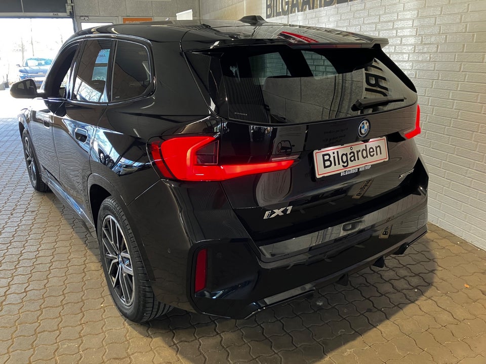 BMW iX1 xDrive30 M-Sport 5d