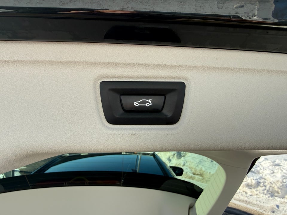 BMW 330e 2,0 Touring Sport Line aut. 5d