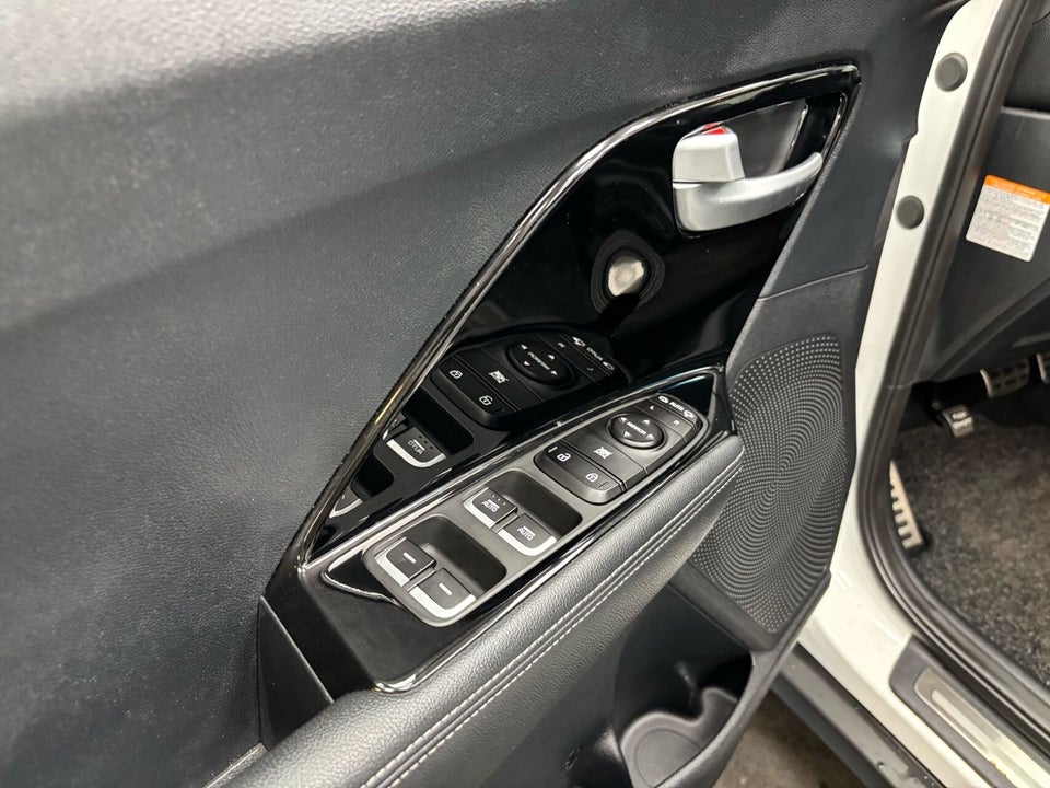 Kia Niro 1,6 PHEV Advance DCT 5d