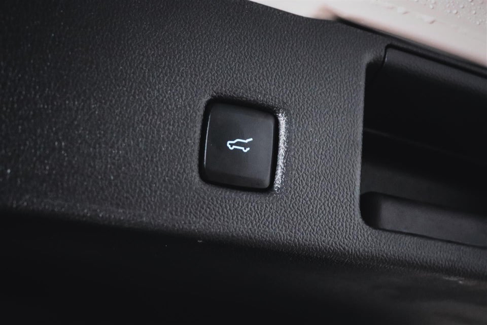 Ford Kuga 2,5 PHEV ST-Line X CVT 5d