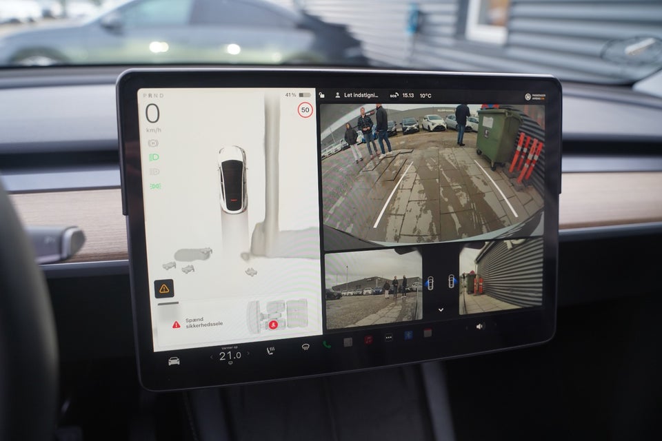 Tesla Model Y Long Range AWD 5d