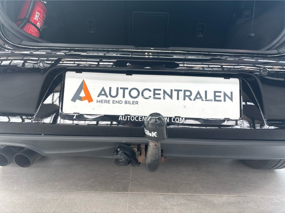 VW Golf VII 1,4 TSi 122 Comfortline BMT 5d