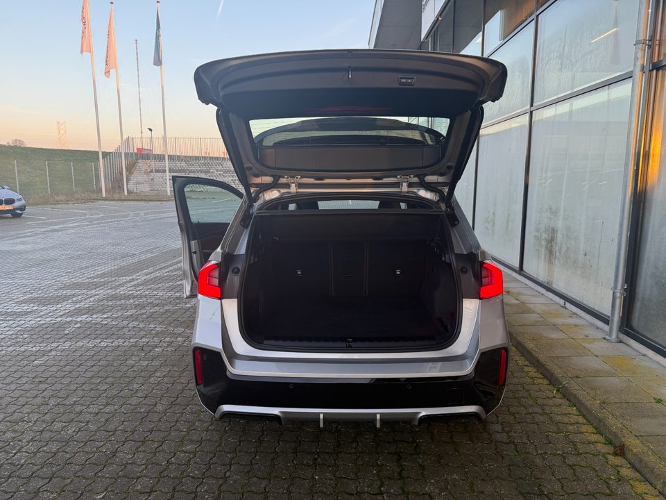 BMW iX1 xDrive30 M-Sport Premium 5d