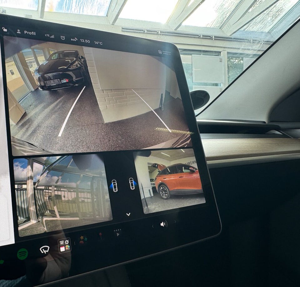 Tesla Model 3 Standard Range+ RWD 4d