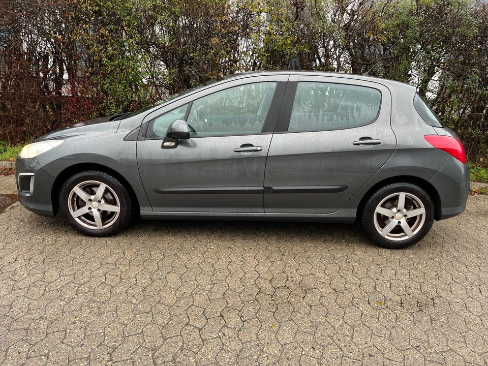 Peugeot 308 1,6 VTi Comfort+ 5d