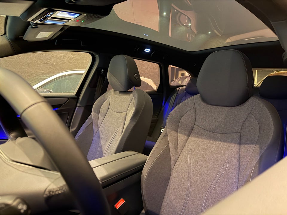 VW ID.7 77 Pro Tourer 5d