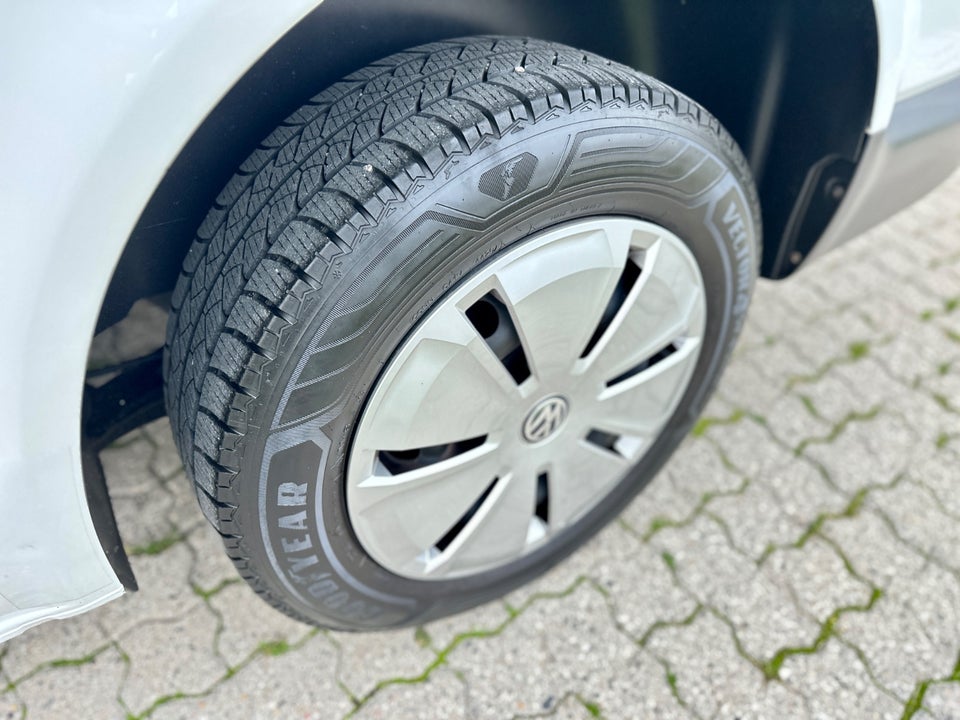 VW Transporter 2,0 TDi 150 Kassevogn DSG lang