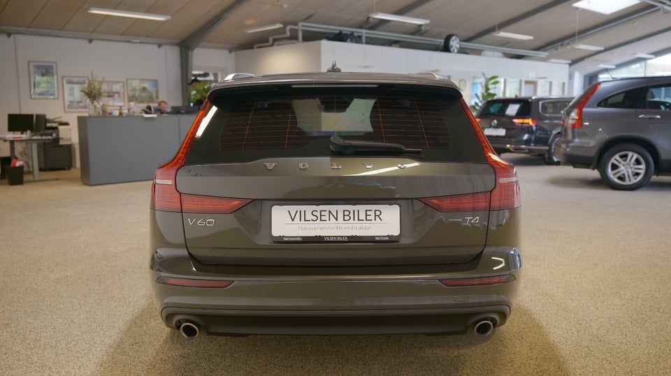 Volvo V60 2,0 T4 190 Momentum aut. 5d
