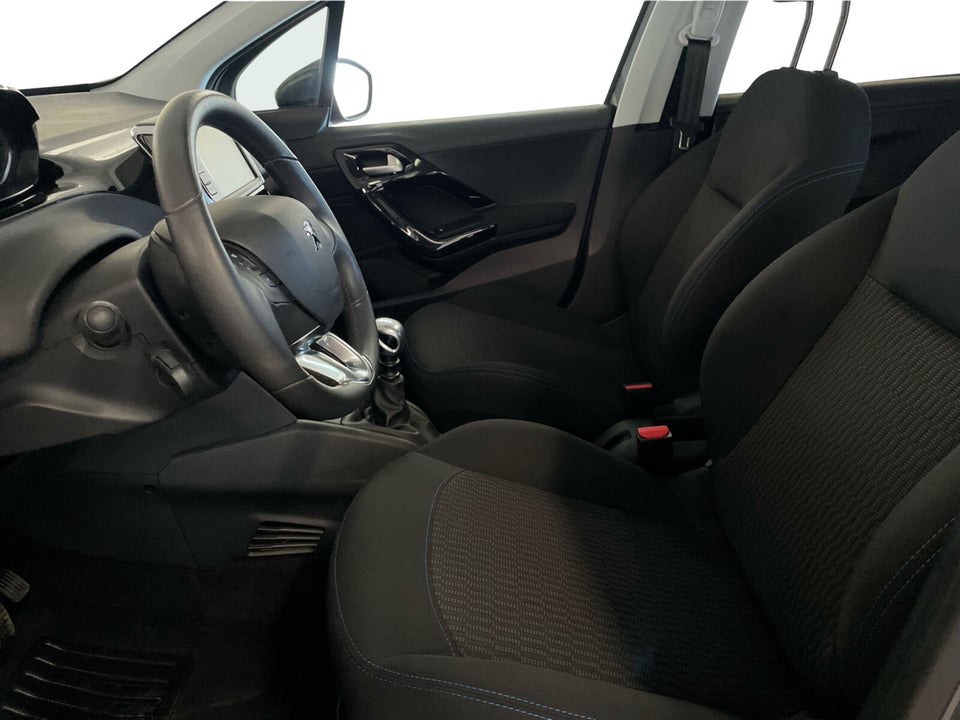 Peugeot 208 1,5 BlueHDi 100 Signature+ 5d