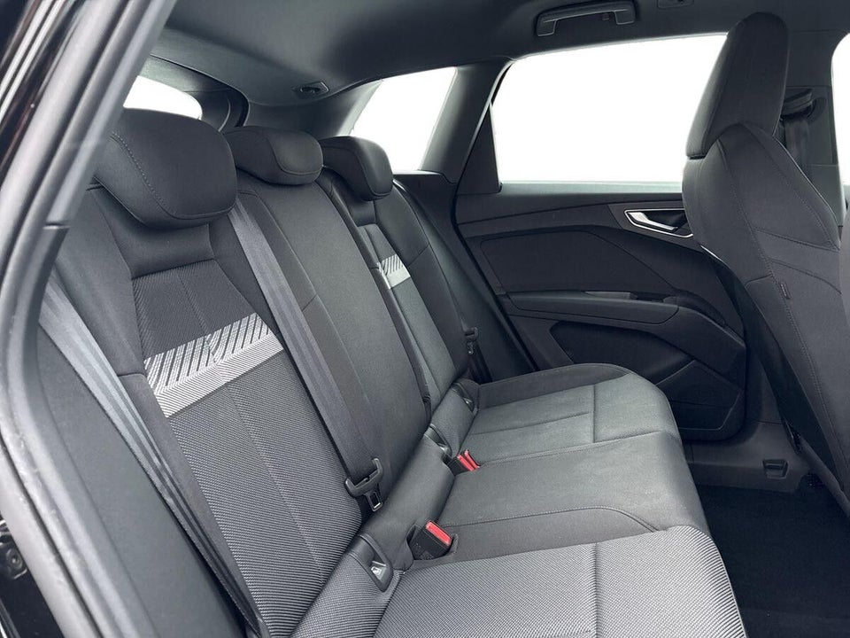 Audi Q4 e-tron 45 Progress 5d