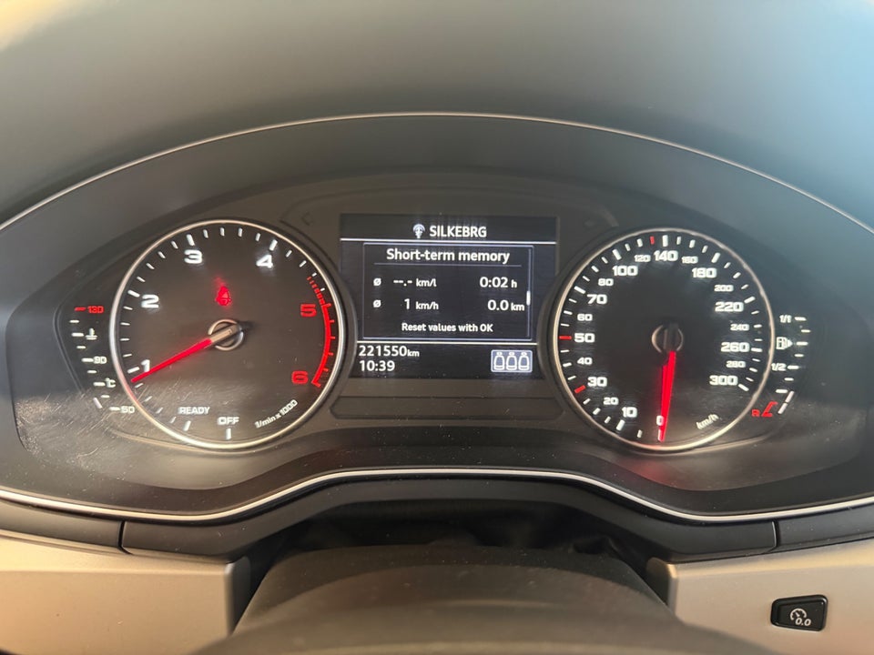 Audi A4 2,0 TDi 150 Avant 5d