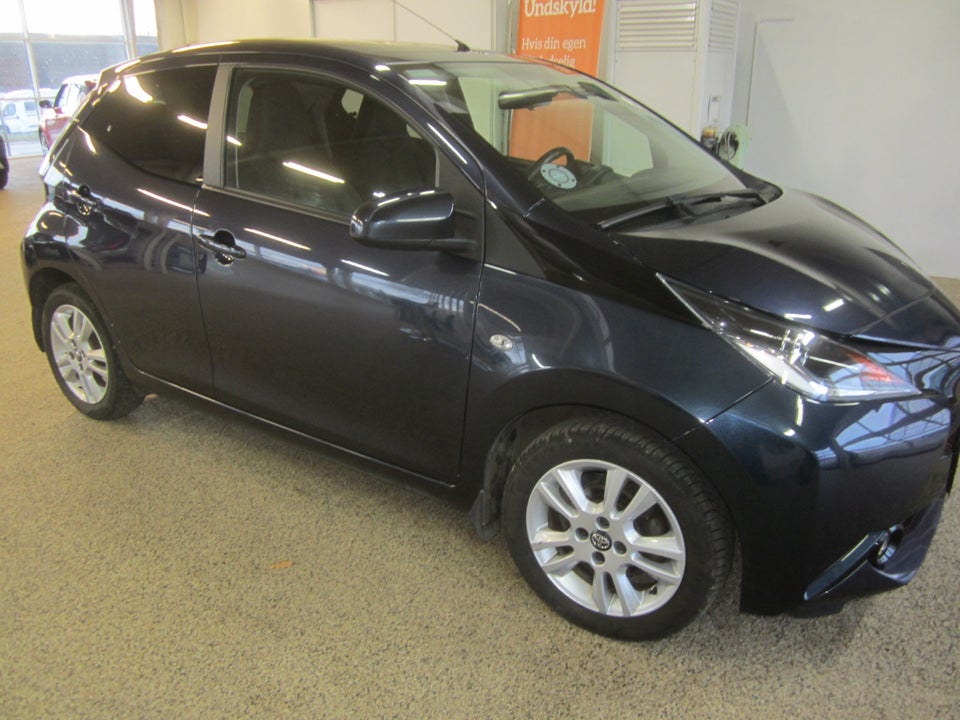 Toyota Aygo 1,0 VVT-i x-cellence x-shift 5d