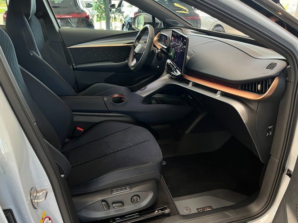 Cupra Tavascan 77 Adrenaline 5d