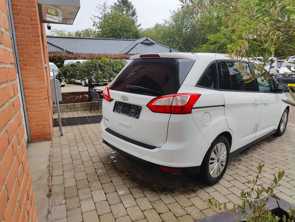 Ford Grand C-MAX 1,5 TDCi 120 Business Van 5d