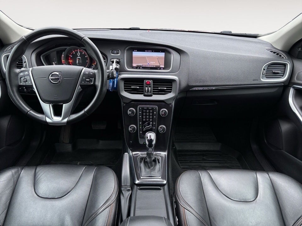 Volvo V40 CC 1,5 T3 152 Dynamic Edition aut. 5d