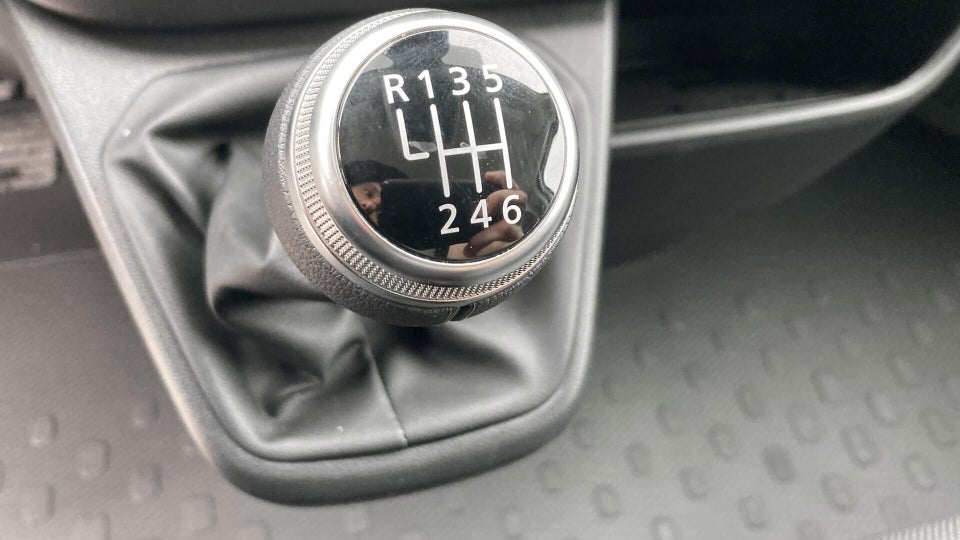 Renault Trafic 2,0 dCi 130 L2H1 Tekno