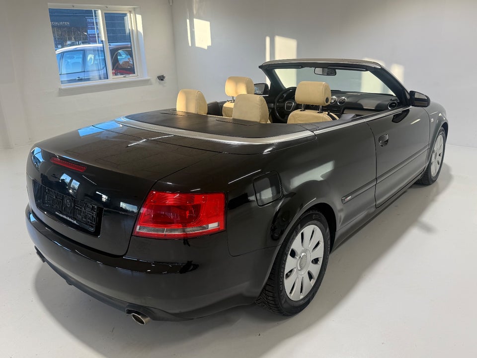 Audi A4 1,8 T 163 Cabriolet Multitr. 2d
