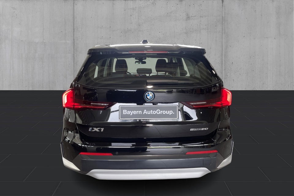 BMW iX1 eDrive20 X-Line 5d