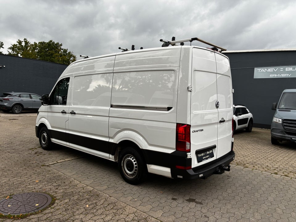 VW Crafter 35 2,0 TDi 177 Kassevogn L3H2 aut.