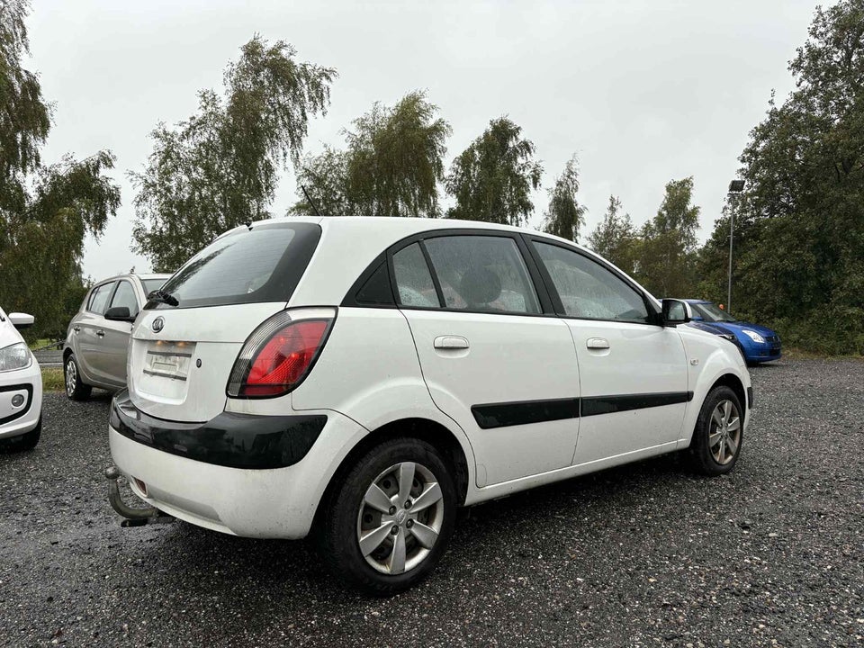 Kia Rio 1,4 Active 5d