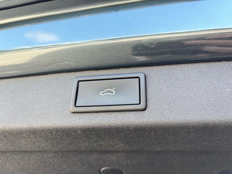 Skoda Enyaq 60 iV Plus 5d