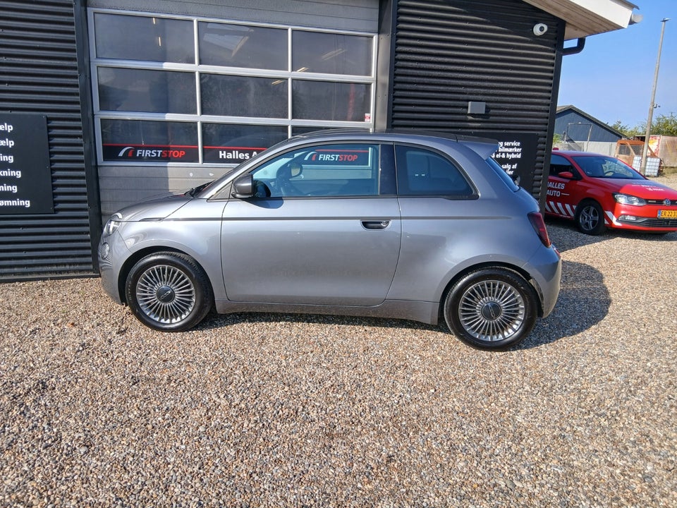 Fiat 500e 42 Icon 3+1 4d