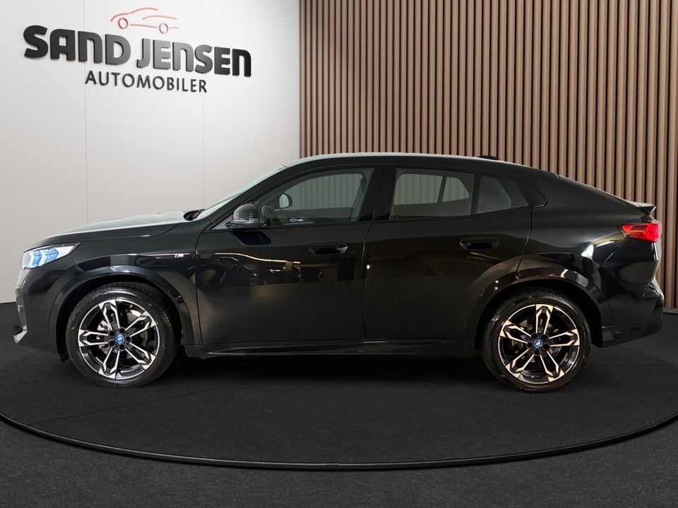 BMW iX2 eDrive20 M-Sport Premium 5d