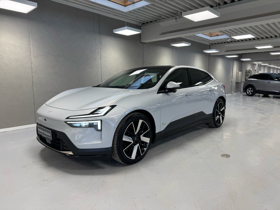 Polestar 4 Long Range AWD 5d