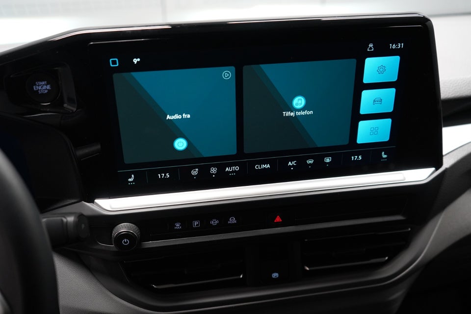 VW e-Caravelle 64 Life SWB