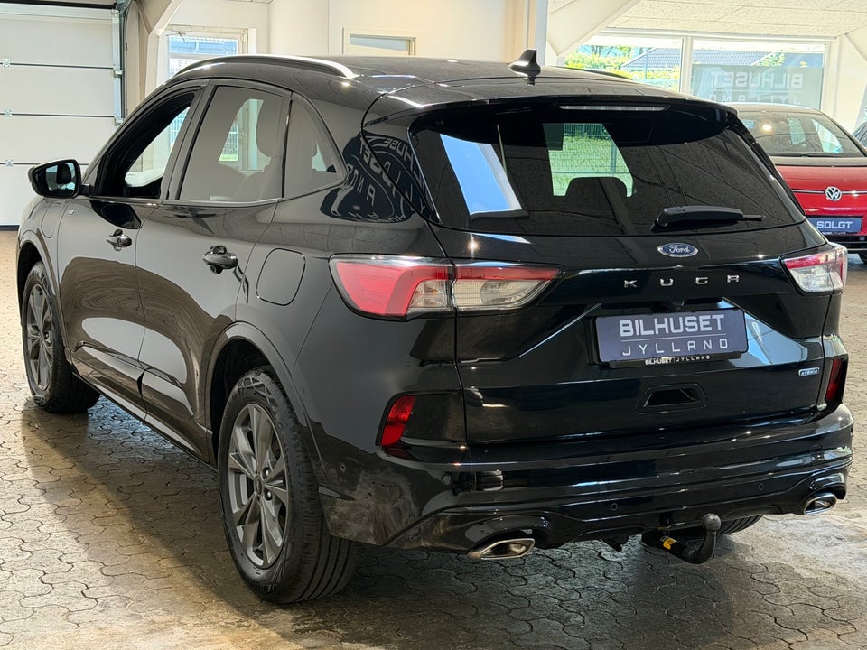 Ford Kuga 2,5 PHEV ST-Line X CVT 5d
