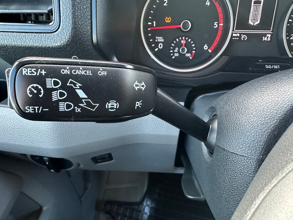 VW Crafter 35 2,0 TDi 140 Kassevogn L3H2 aut.