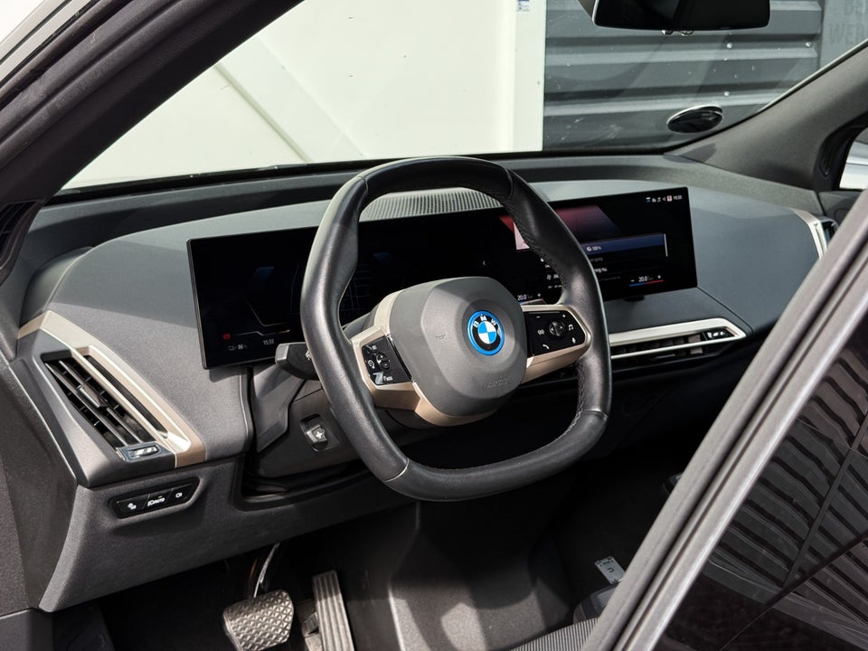 BMW iX xDrive40 Sport 5d