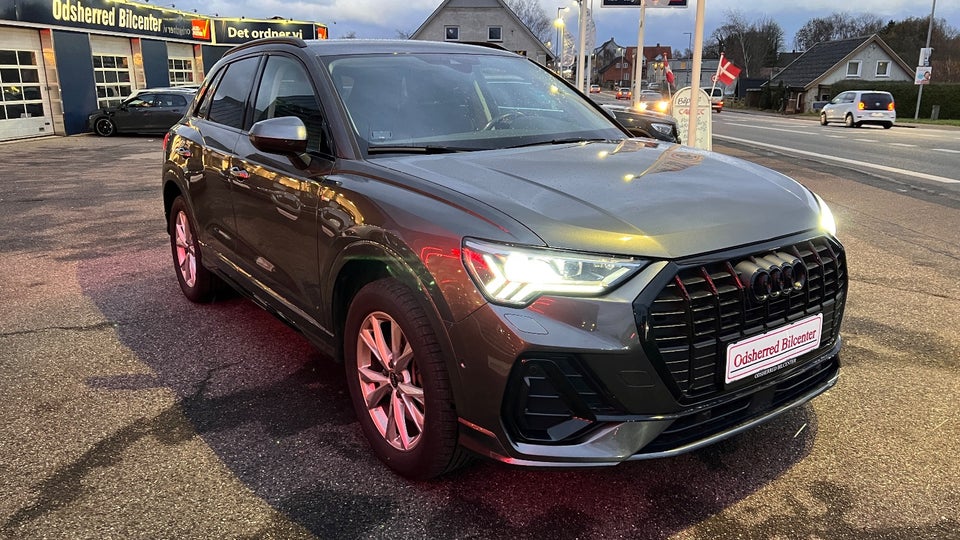 Audi Q3 45 TFSi e S-line plus S-tr. 5d