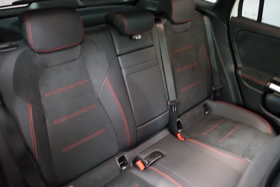 Mercedes EQA300 AMG Line 4Matic 5d