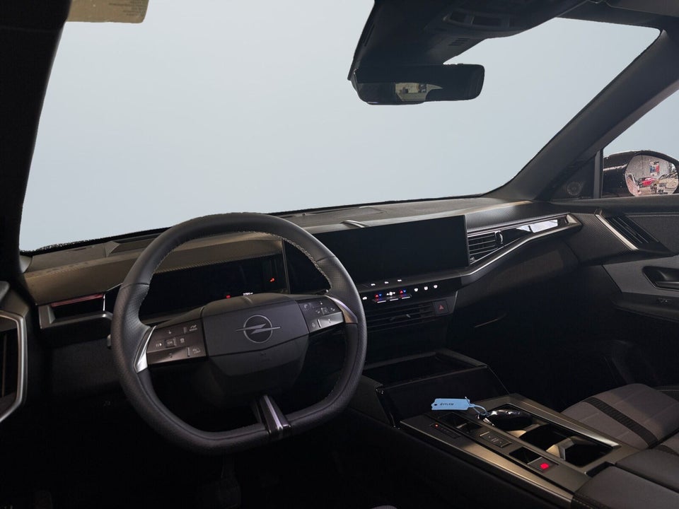 Opel Grandland-e 73 GS Sky 5d