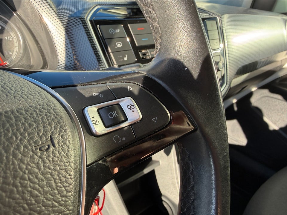 VW Up! 1,0 MPi 60 Move Up! BMT 5d