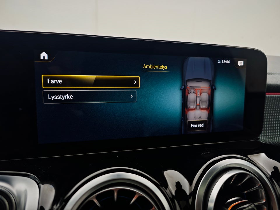 Mercedes EQB300 AMG Line 4Matic 5d