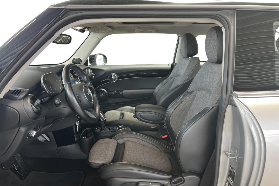 MINI Cooper SE Edition Premium Plus 3d